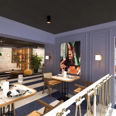 Hotel Invictus 4*