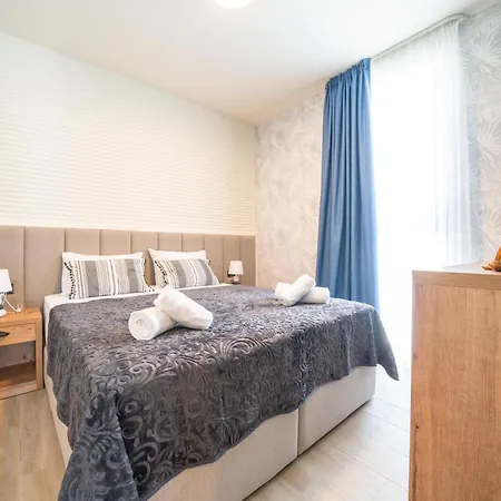 Hotel Invictus 4*