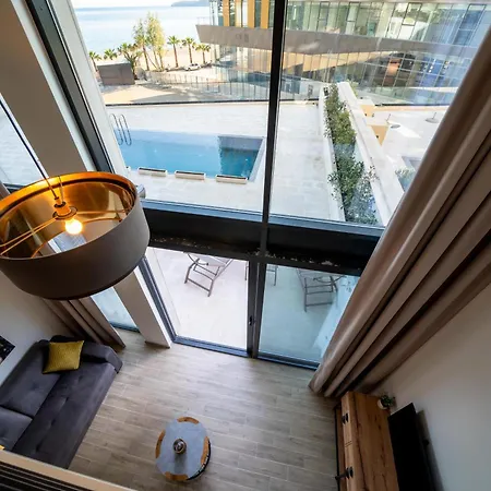 Hotel Invictus 4*